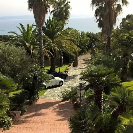 Amalia Srls فندق مبيت وإفطار غيزيريا