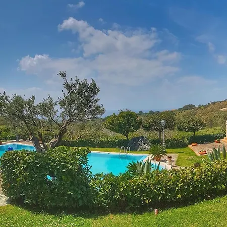 فندق مبيت وإفطار Amalia Srls 3*