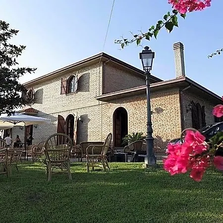 فندق مبيت وإفطار Amalia Srls غيزيريا