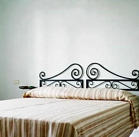 فندق مبيت وإفطار Amalia Srls 3*